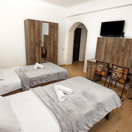 Gg Group Hotel Алма Ата Екстериор снимка