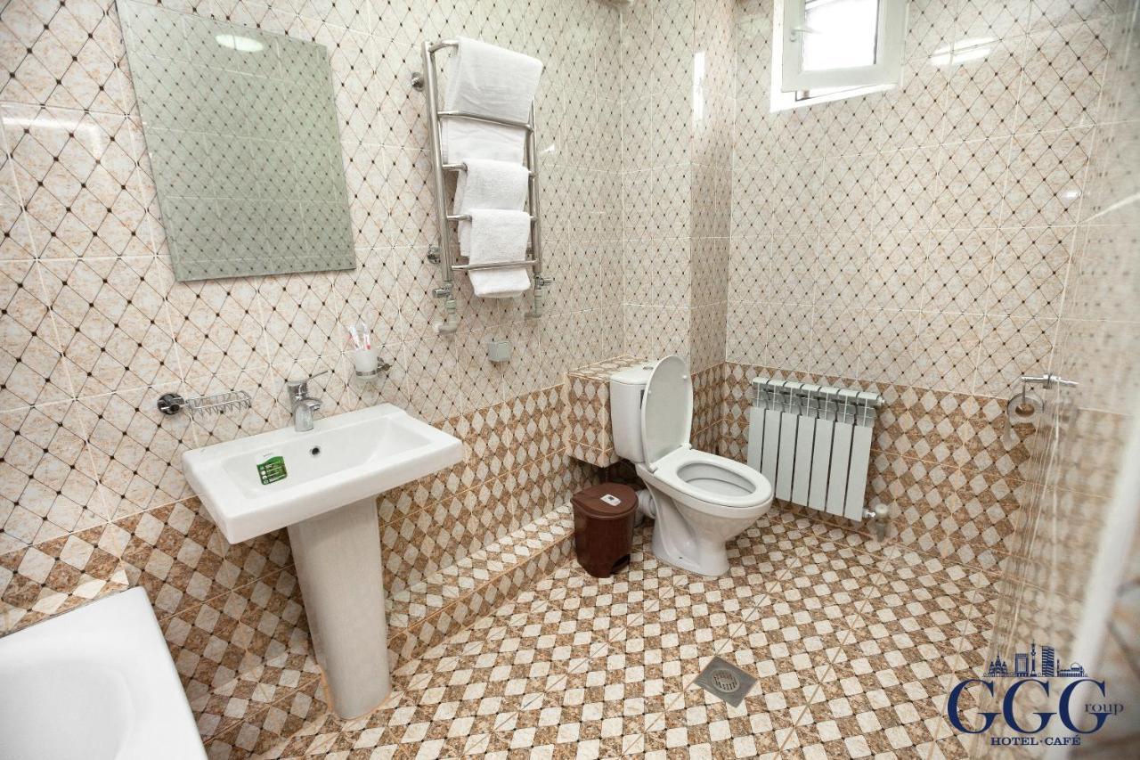 Gg Group Hotel Алма Ата Екстериор снимка
