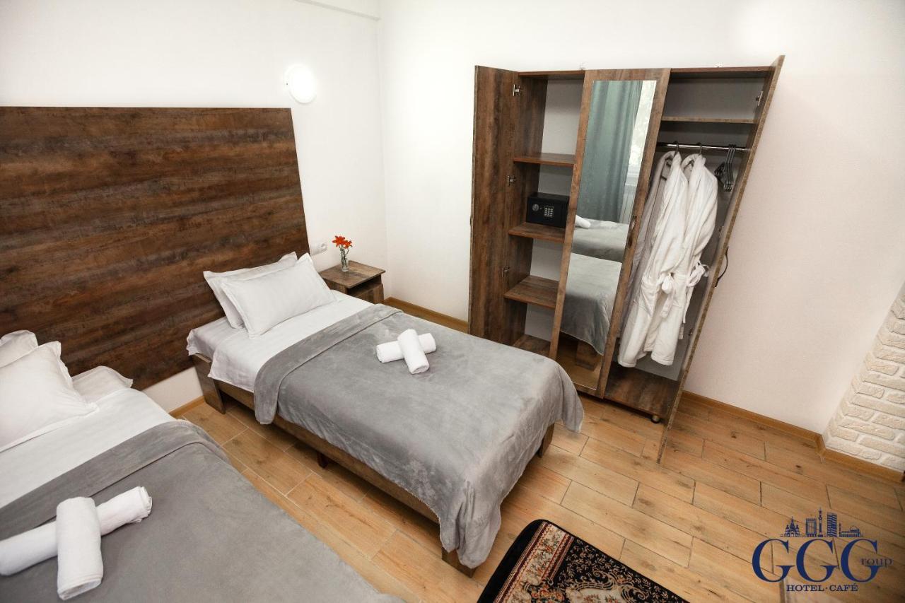 Gg Group Hotel Алма Ата Екстериор снимка